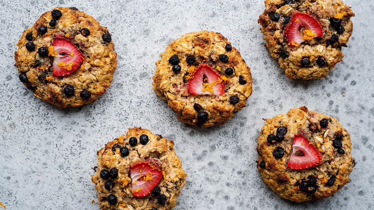 Fruity oatmeal cookies with strawberries and blueberries