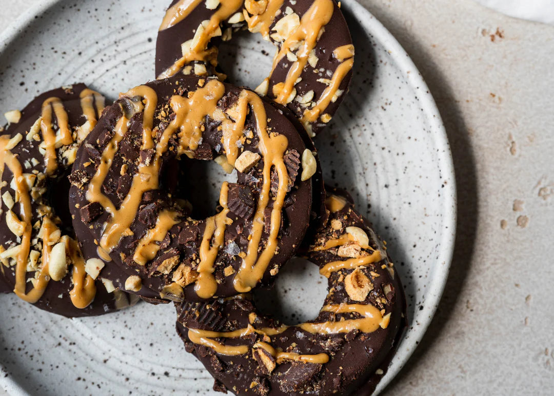 chocolate dipped apple donuts(Test)