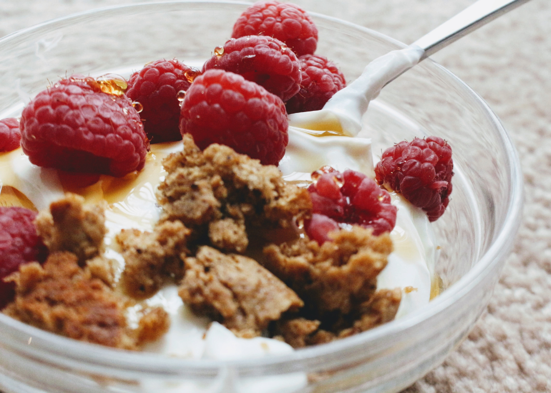 probiotics-vs-prebiotics-what-they-are-how-they-work-together-why-you-need-both